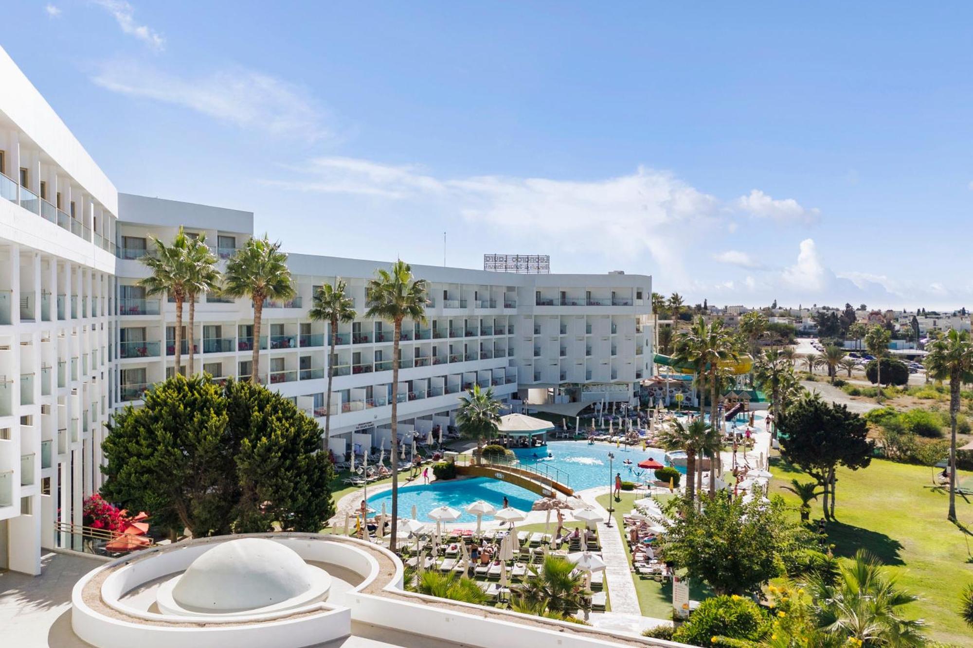 Leonardo Laura Beach & Splash Resort Klorakas Buitenkant foto