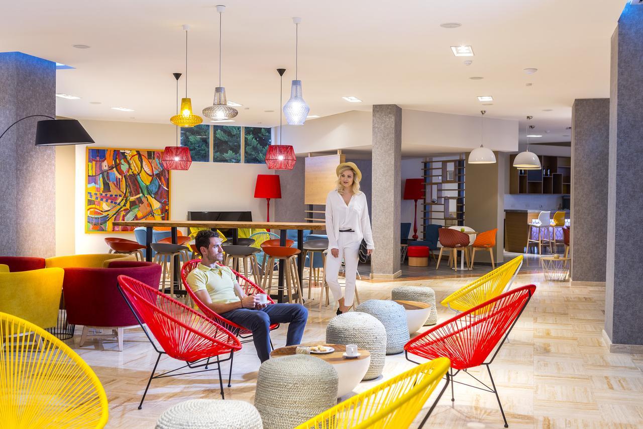Leonardo Laura Beach & Splash Resort Klorakas Buitenkant foto